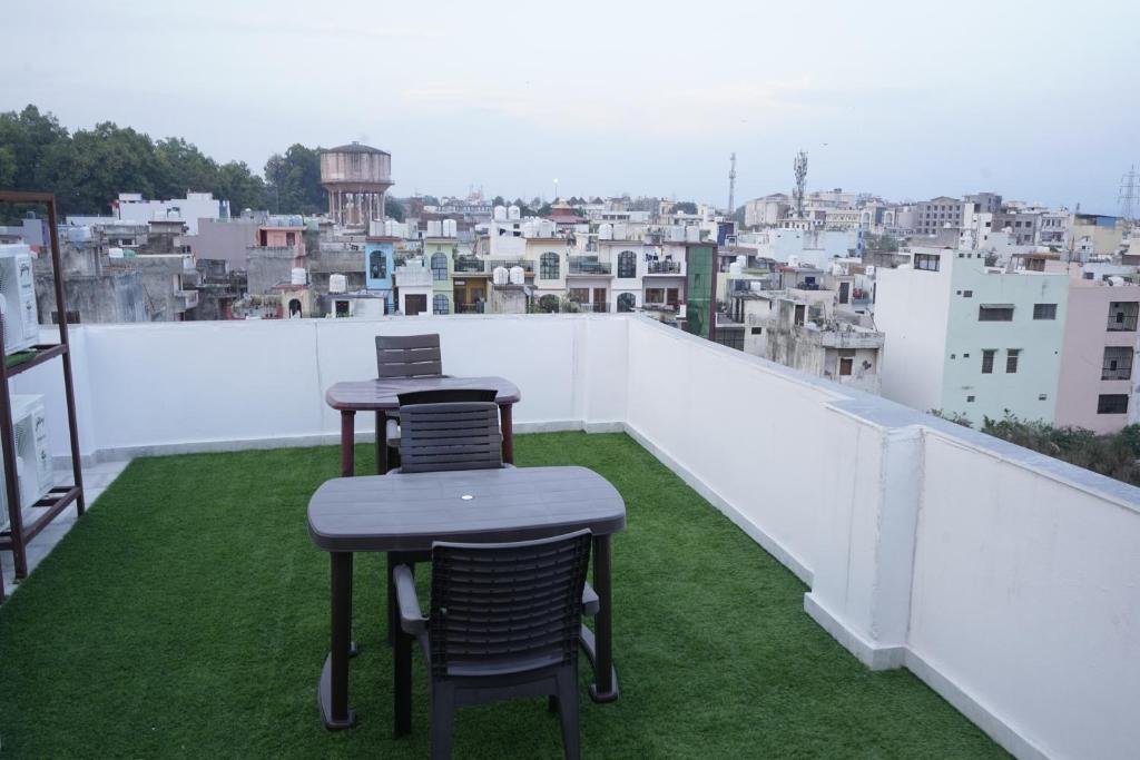 Rooftop Seating Area